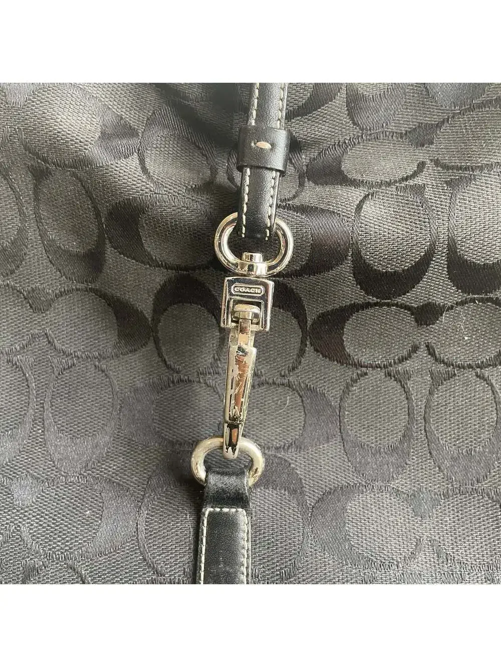 Coach 2002 Signature Clip Hobo Shoulder Bag #6091